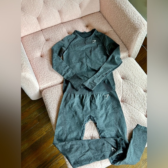 Gymshark Grey Workout Set sz M - Picture 1 of 12